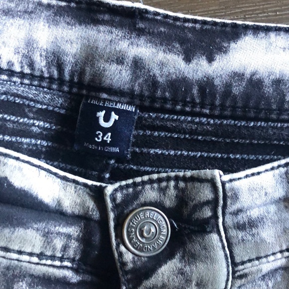 COPY True religion relaxed slim black jeans 34x…